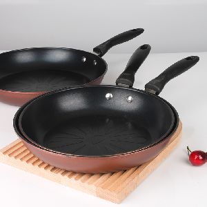 durable big wok saute pan