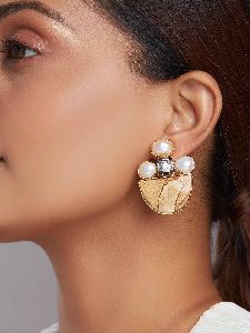 Agate Drop Earrings With Fresh Water Pearls