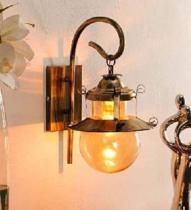 HANGING WALL MOUNT LIGHT