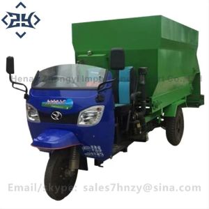 Hot Sale Three Wheels Vehicle Feed Spreader Mobile Livestock Feed Machine