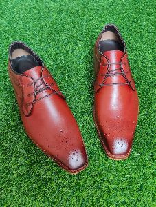 crust leather shoes