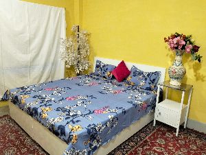 Blue Yellow White Double Bed Sheet