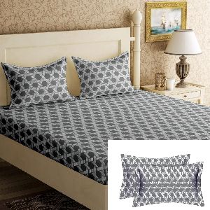 double bed geometric bedsheet