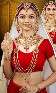 Red Matha Patti Bridal Jewellery Set