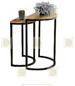 Nesting Table (Set of 2)