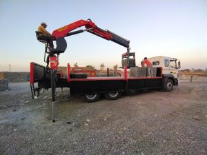 truck crane rental service