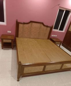 Wooden Plain Bed