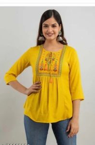Ladies Woolen Top, Size : M, XL, XXL, Feature : Anti-Wrinkle, Breath Taking  Look, Comfortable, Easily Washable at Rs 250 / Piece in Tirupur