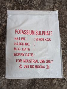 white Potassium Sulphate powder