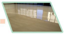 Solvent free clear epoxy coating