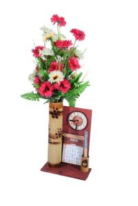 Bamboo pen stand with clock &amp;amp; calendar