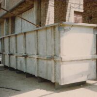 Storage Drums, Tanks & Containers