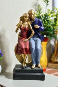 Polyresin Heart Love Couple