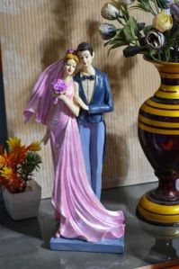 Polyresin Wedding Couple Statue