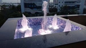 Foaming Jet Fountain