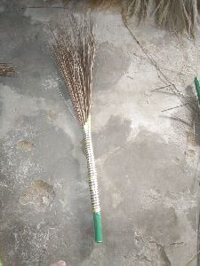 5d coco Broom