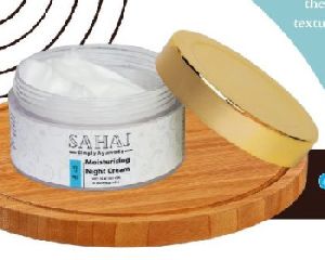 moisturizing skin care cream