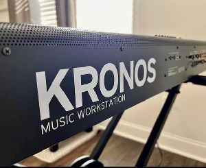 New 88-key Korg Kronos 2 keyboard