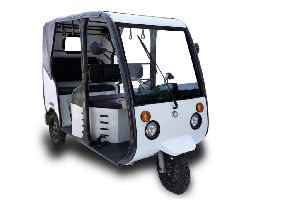 Battery operated rickshaw