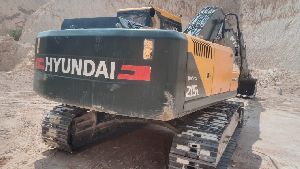 215 2021 model hyundai excavator