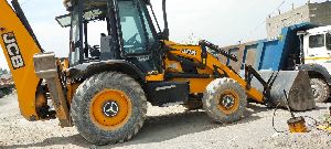 model 2700 hours jcb 4dx backhoe loader