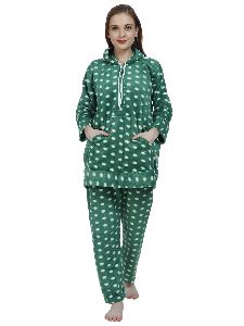 Ladies Green Woolen Polka Dot Hoodie Night Suit