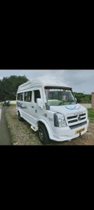 tempo traveller