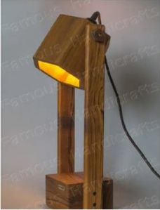 Latest Design Wooden Table Lamp
