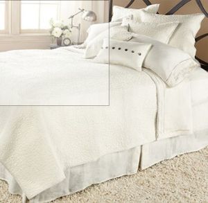 AVA TWIN QUILT IN WHITE