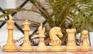 K0041 Sinquefield Cup Wooden Chess Pieces