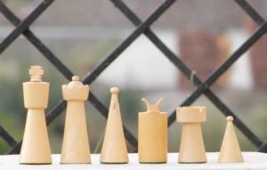 K0086 Art Deco Wooden Chess Pieces