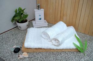 100% Bamboo Fiber Bath Towel White- 70x140cm