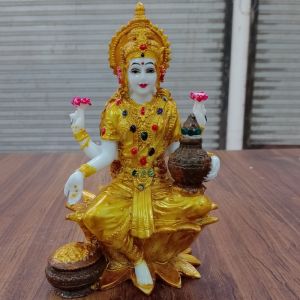 maa laxmi statue