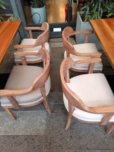 Dining chairs cleaning