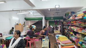 ladies blouses saree designing works