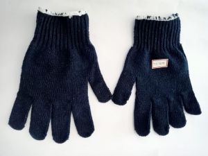 Knitted cotton gloves