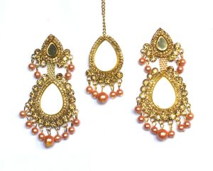 Mirror & Kundan Earring and Maang Tikka Set