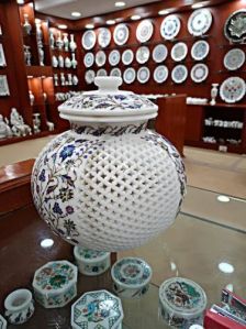 Printed Polished Antique Marble Pot For Decoration