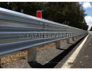 Galvanized Metal Thrie Beam Crash Barrier For Highway, Road, Road Safety