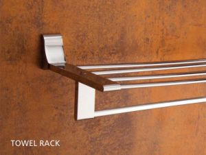 MV 002 Brass Towel Rack