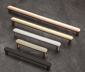 MV04 Brass Window Handles