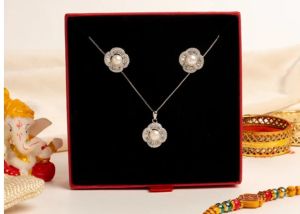 Polished Silver Pendant Set, Gender : Female