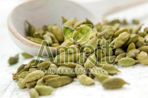 Raw Green Cardamom Pods For Cooking