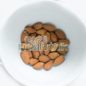 Natural Almond Nuts, Taste : Sour