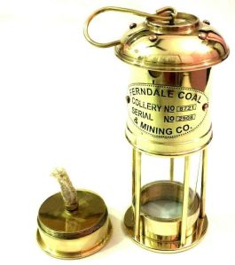 Antique Brass Beautiful Minor Oil Lamp