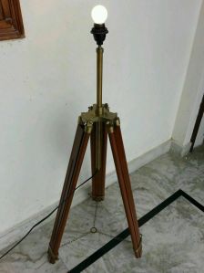 Wooden Antique Designer Tripod Lamp Stand