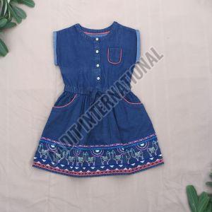 Knee Length Girls Cotton Frock, Age : 7-10years, 5-7years