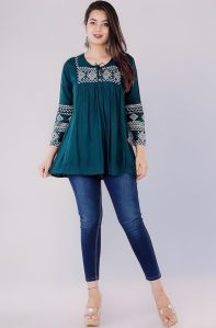 Cotton Ladies Short Kurtis, Sleeve Type : Half Sleeve, 3/4th Sleeve