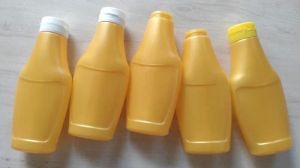 Plain LDPE Sauce Bottle, Color : Red, Golden