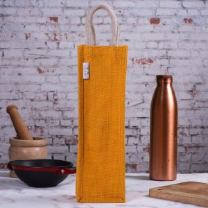 Plain 1 Water Bottle Jute Bag, Width : 10.16 Cm, Handle Type : Cotton Rope, Packaging Type : Carton Box